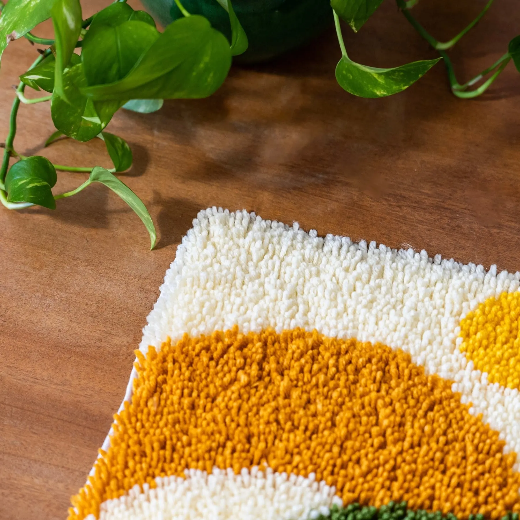 ABSTRACT EARTH - Rug Making Kit - Image 4