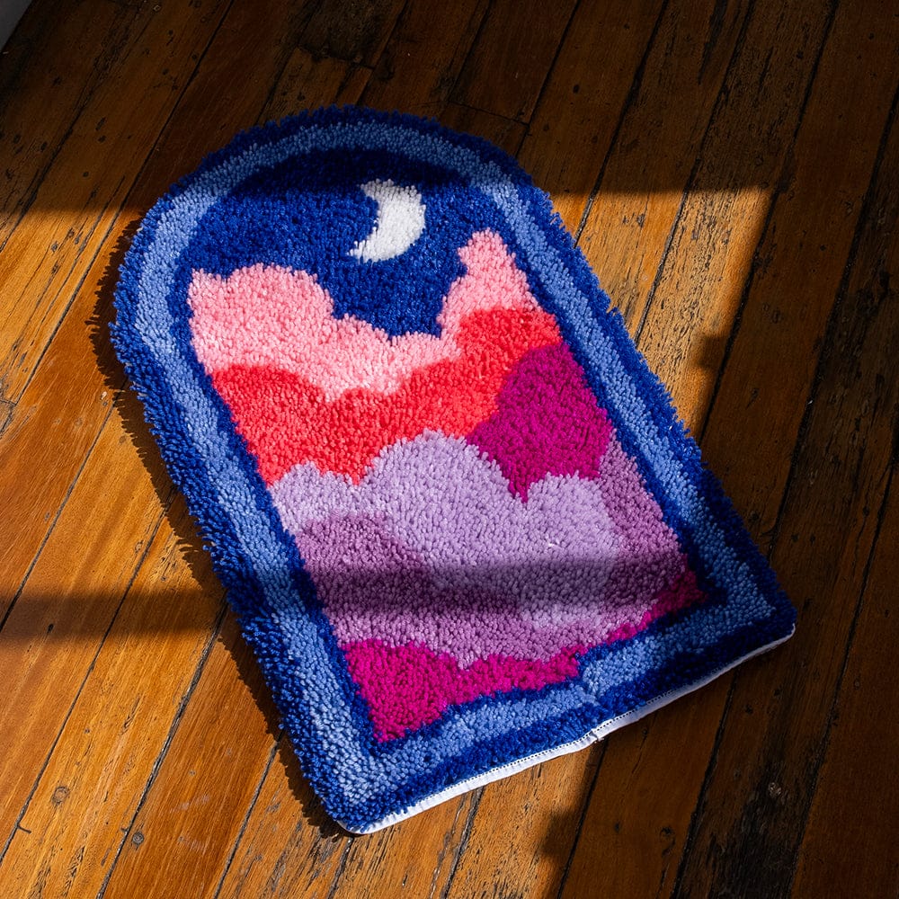 Cloudy Portal - XL Latch Hook Rug Kit - Image 10