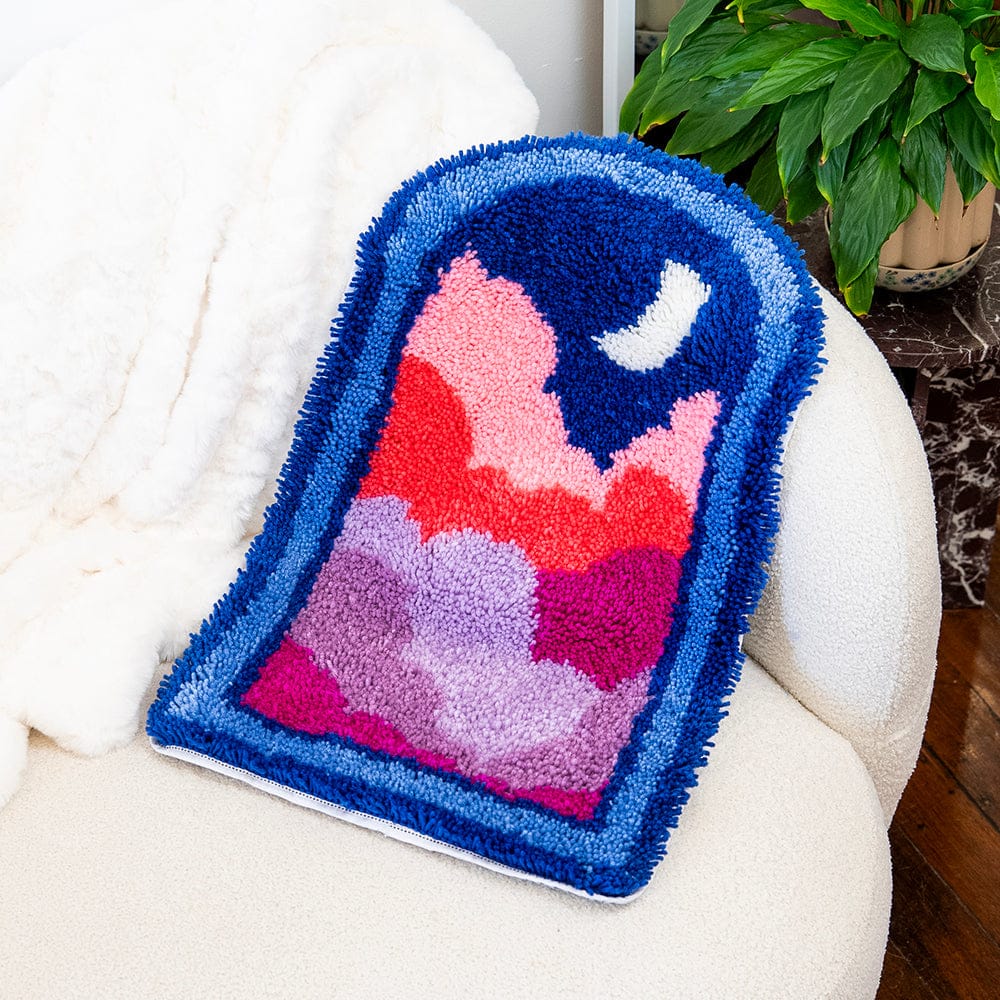 Cloudy Portal - XL Latch Hook Rug Kit - Image 2