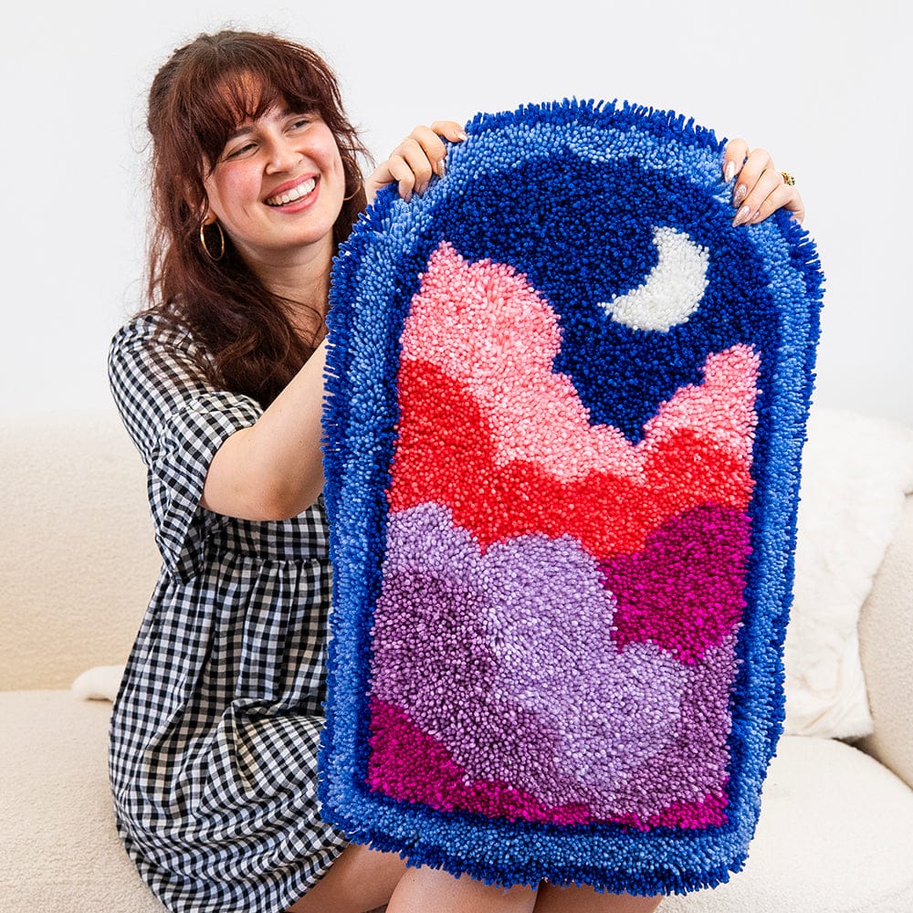 Cloudy Portal - XL Latch Hook Rug Kit - Image 3
