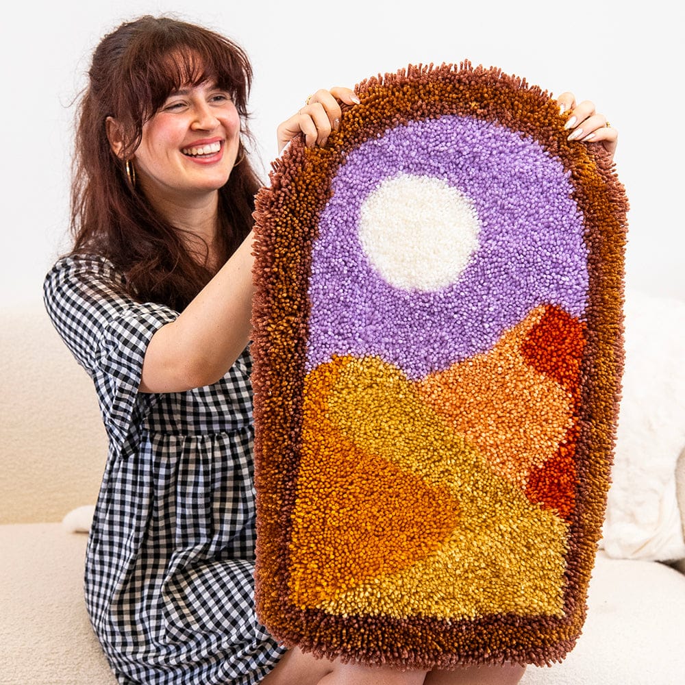 Desert Portal - XL Latch Hook Rug Kit - Image 3