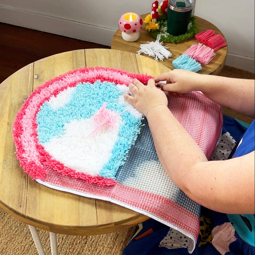 Pink Portal - XL Latch Hook Rug Kit - Image 5