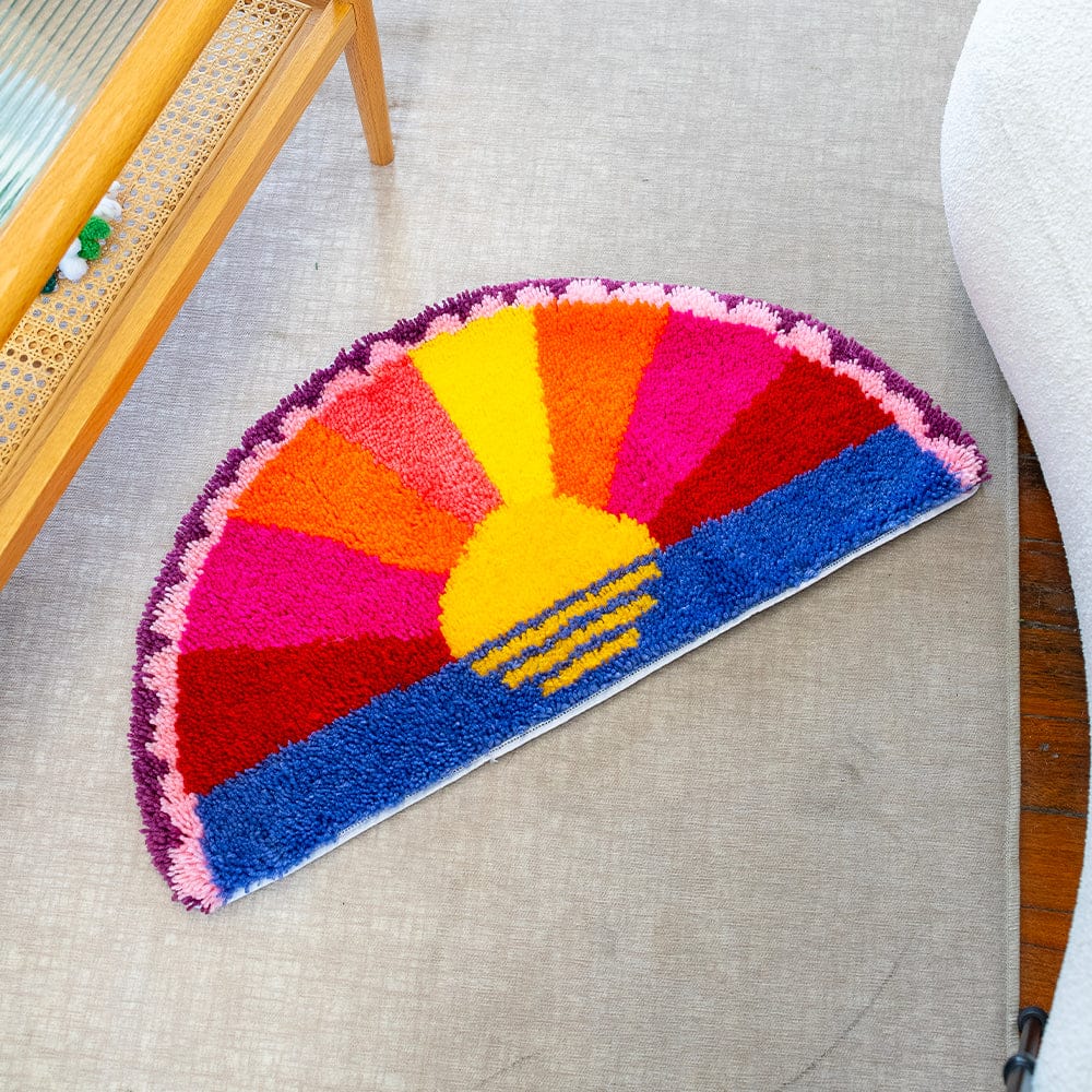 Sunset Portal - XL Latch Hook Rug Kit - Image 10