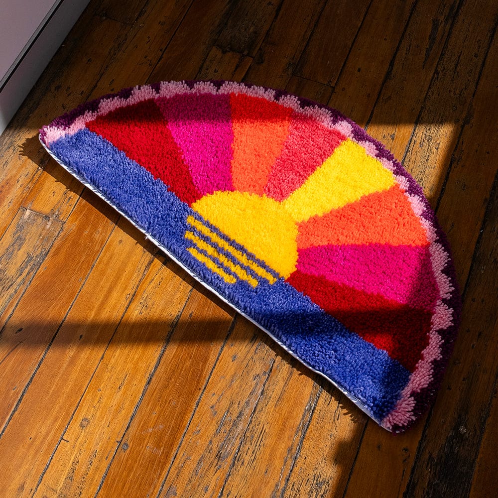 Sunset Portal - XL Latch Hook Rug Kit - Image 8