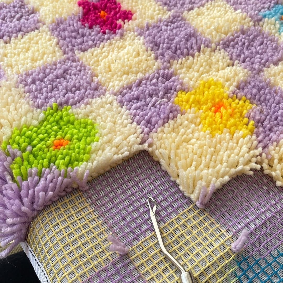 CHECK ME OUT - Rug Making Kit - Image 8