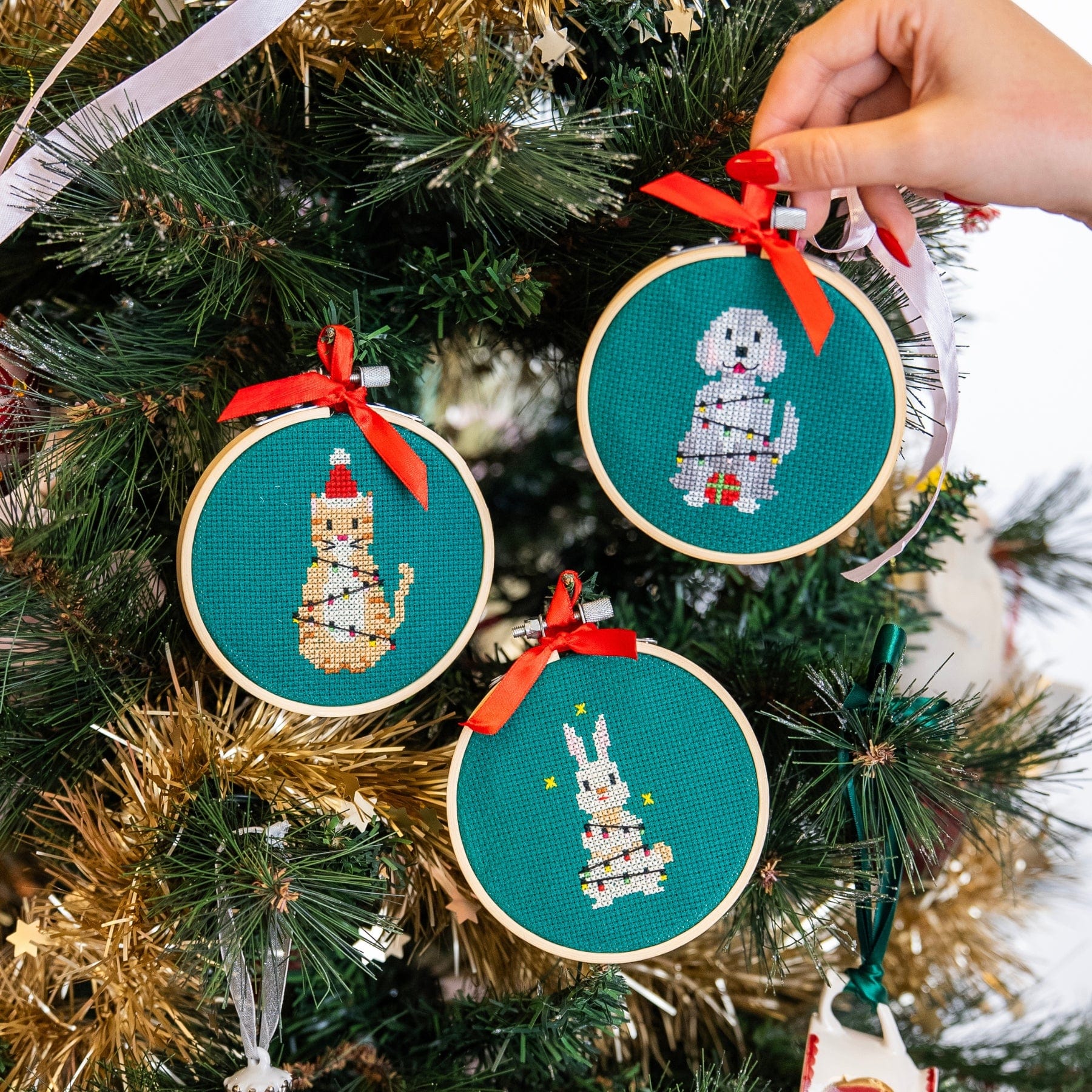CHRISTMAS LIGHTS - Christmas Mini Ornaments Cross Stitch Kit - Image 12