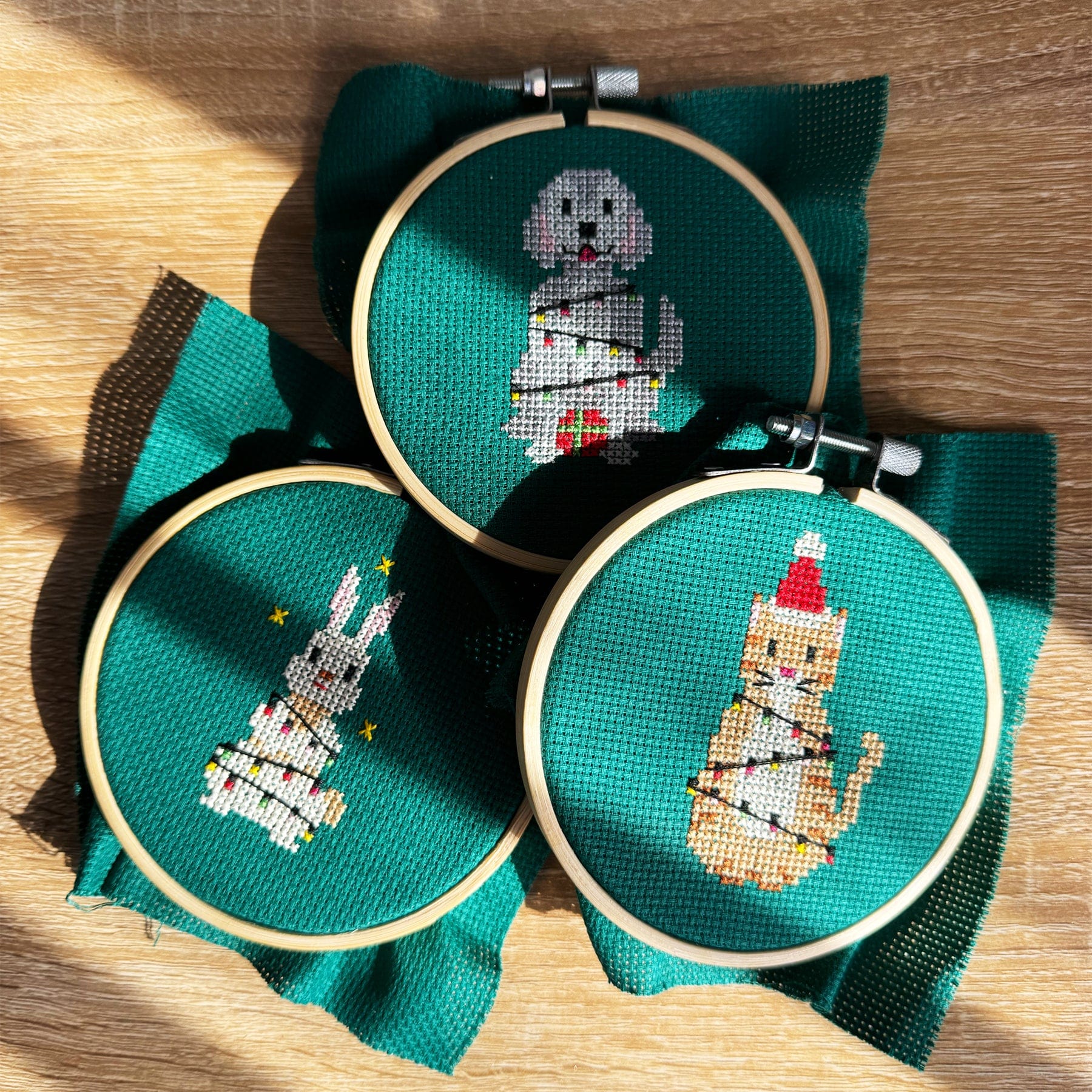 CHRISTMAS LIGHTS - Christmas Mini Ornaments Cross Stitch Kit - Image 17