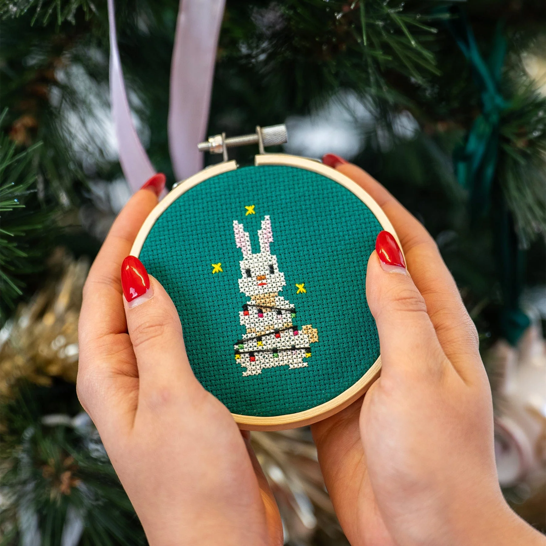 CHRISTMAS LIGHTS - Christmas Mini Ornaments Cross Stitch Kit - Image 19