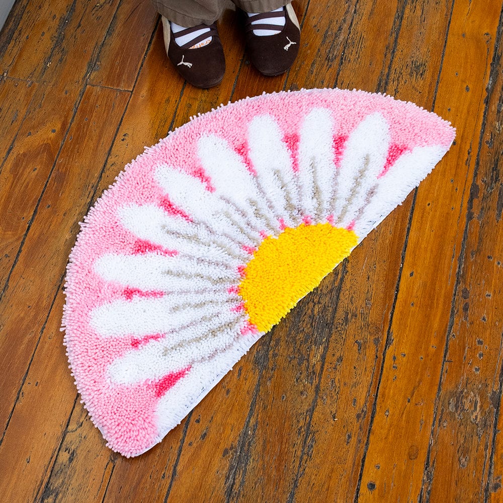DAISY - XL Mirror Rug Making Kit - Image 7