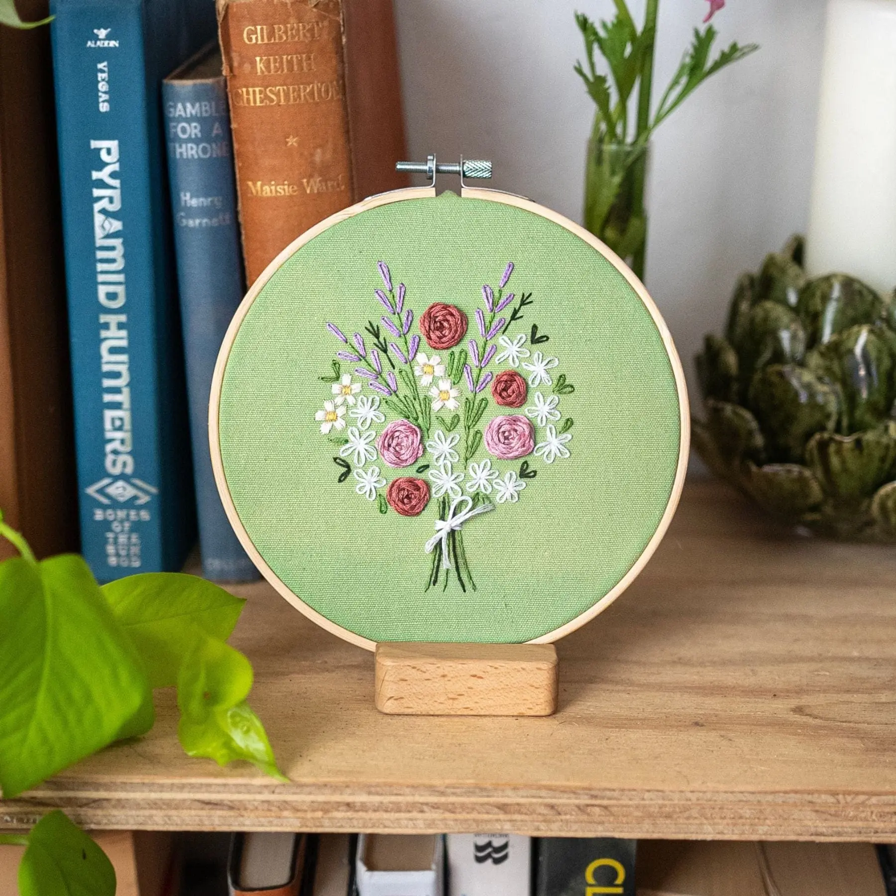 DARLING DAISY BOUQUET - Embroidery Kit - Image 6