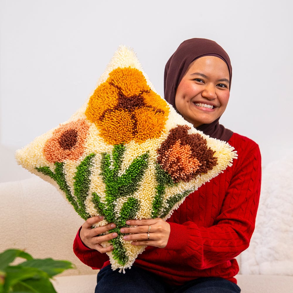 Earthy Wild Blooms - Latch Hook Cushion Kit - Image 2