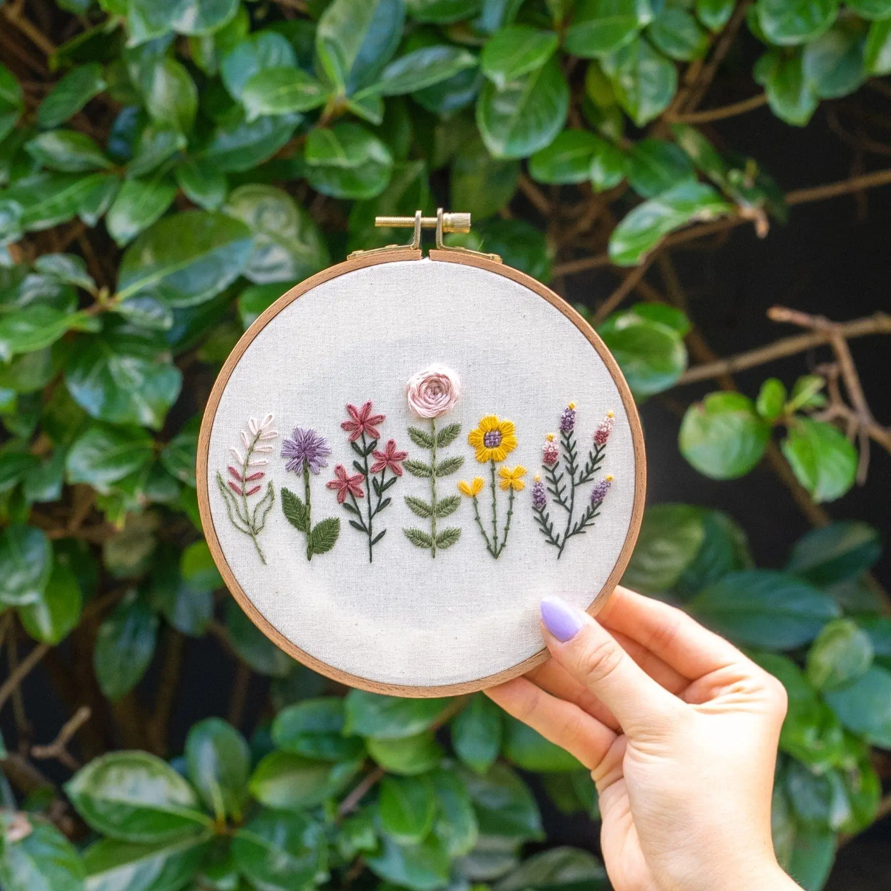 FLORAL SAMPLER - Embroidery Kit - Image 3