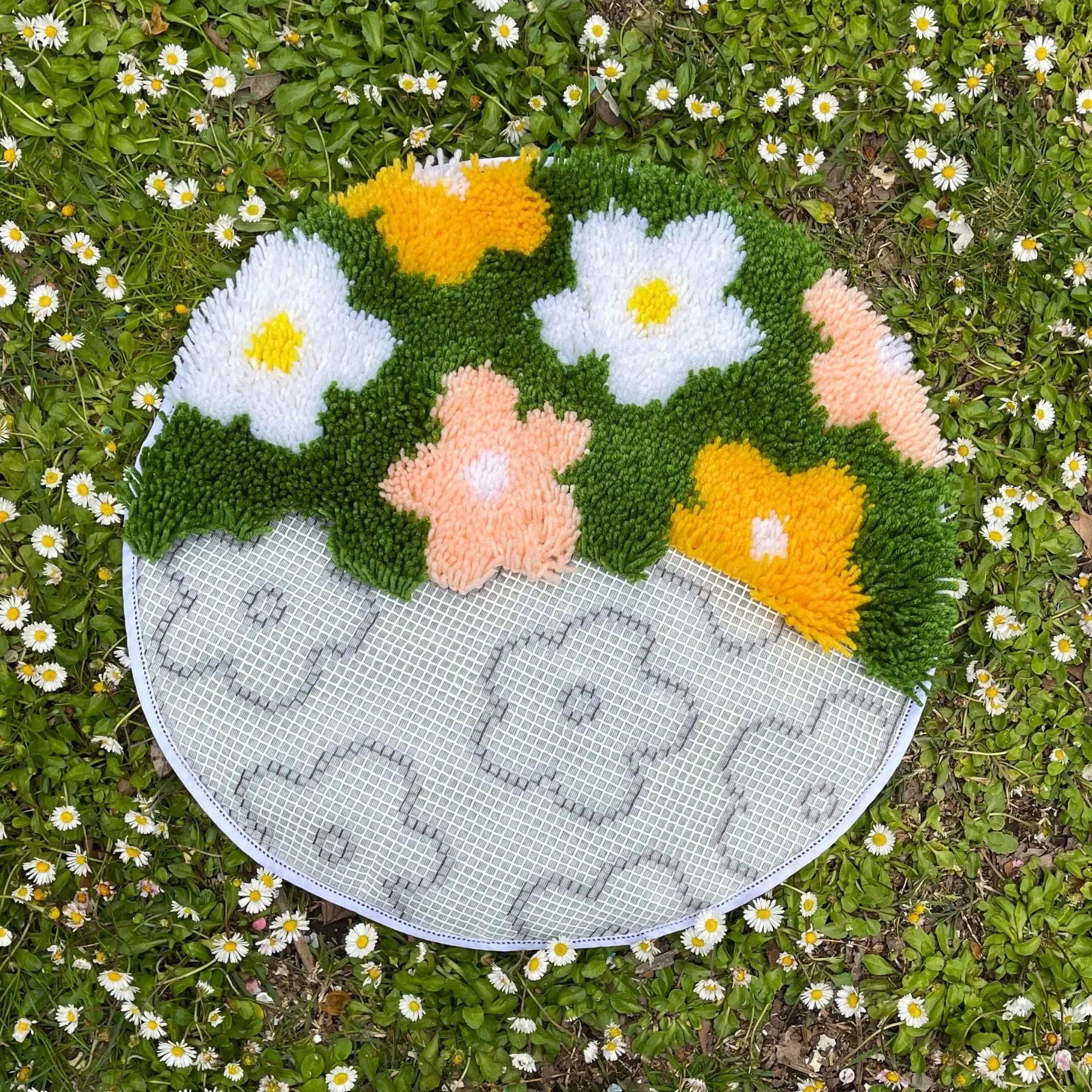 FLOWER BOMB GREEN - Rug Making Kit - Image 6
