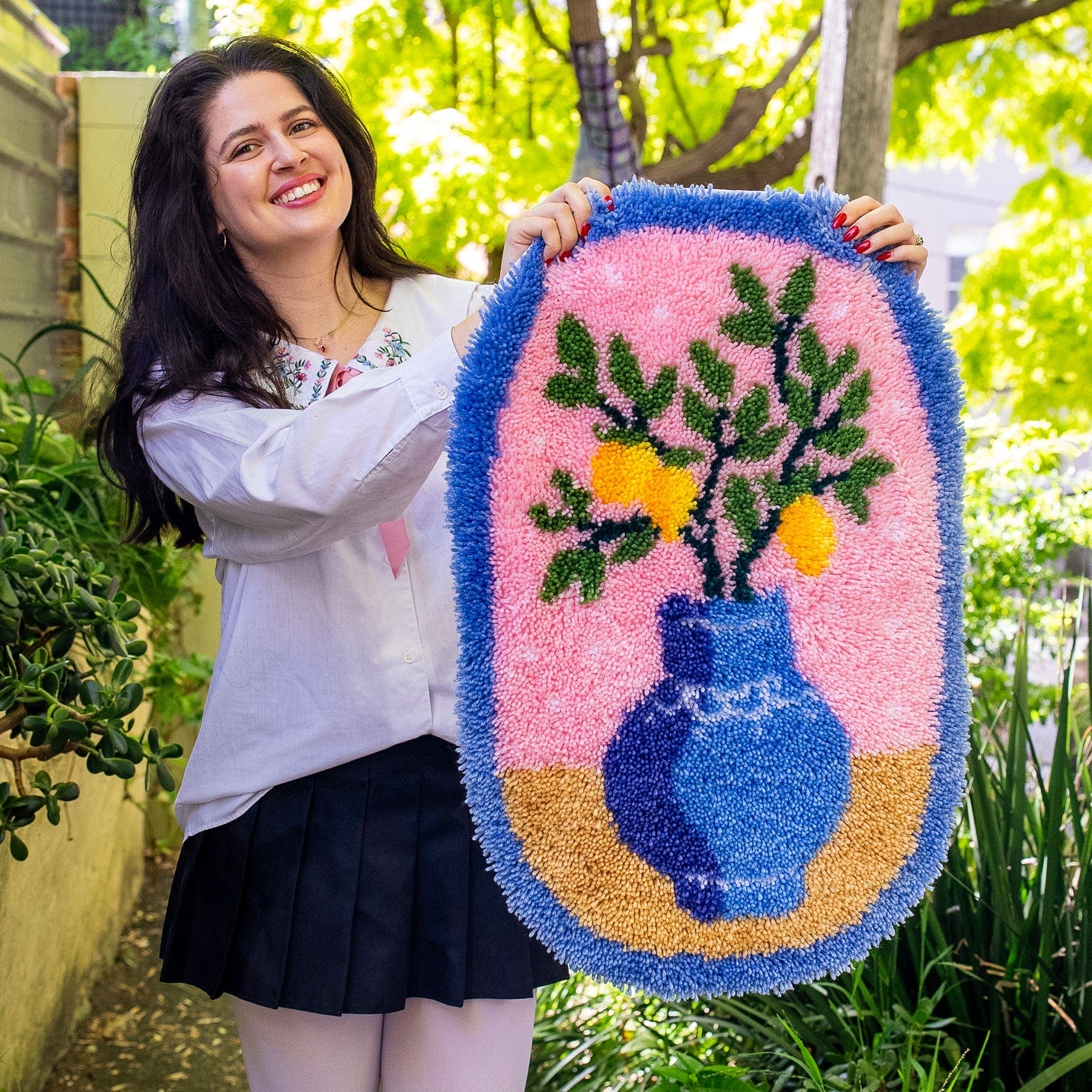 LEMONS FLOWER VASE - XL Rug Making Kit - Image 5