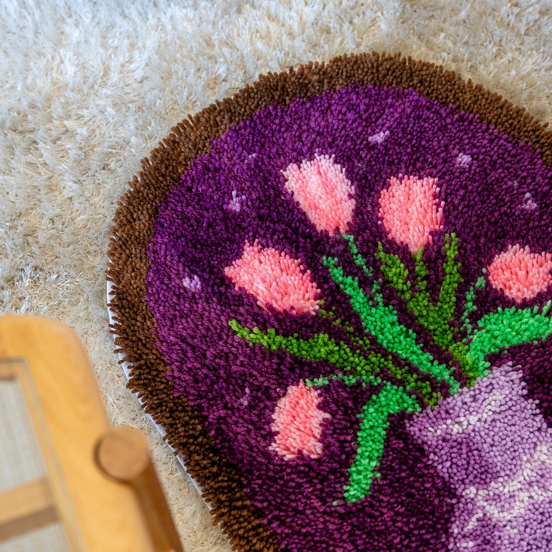 TULIPS FLOWER VASE - XL Rug Making Kit - Image 11