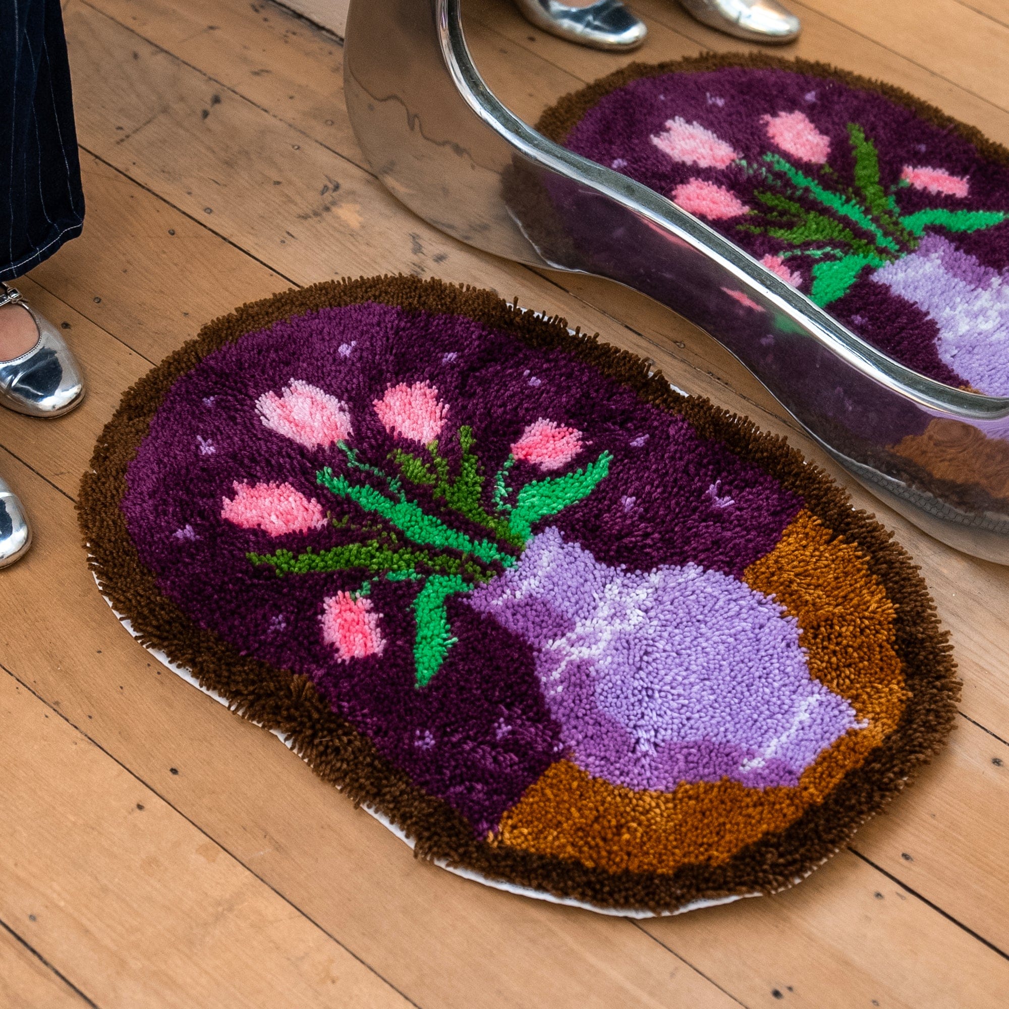 TULIPS FLOWER VASE - XL Rug Making Kit - Image 6
