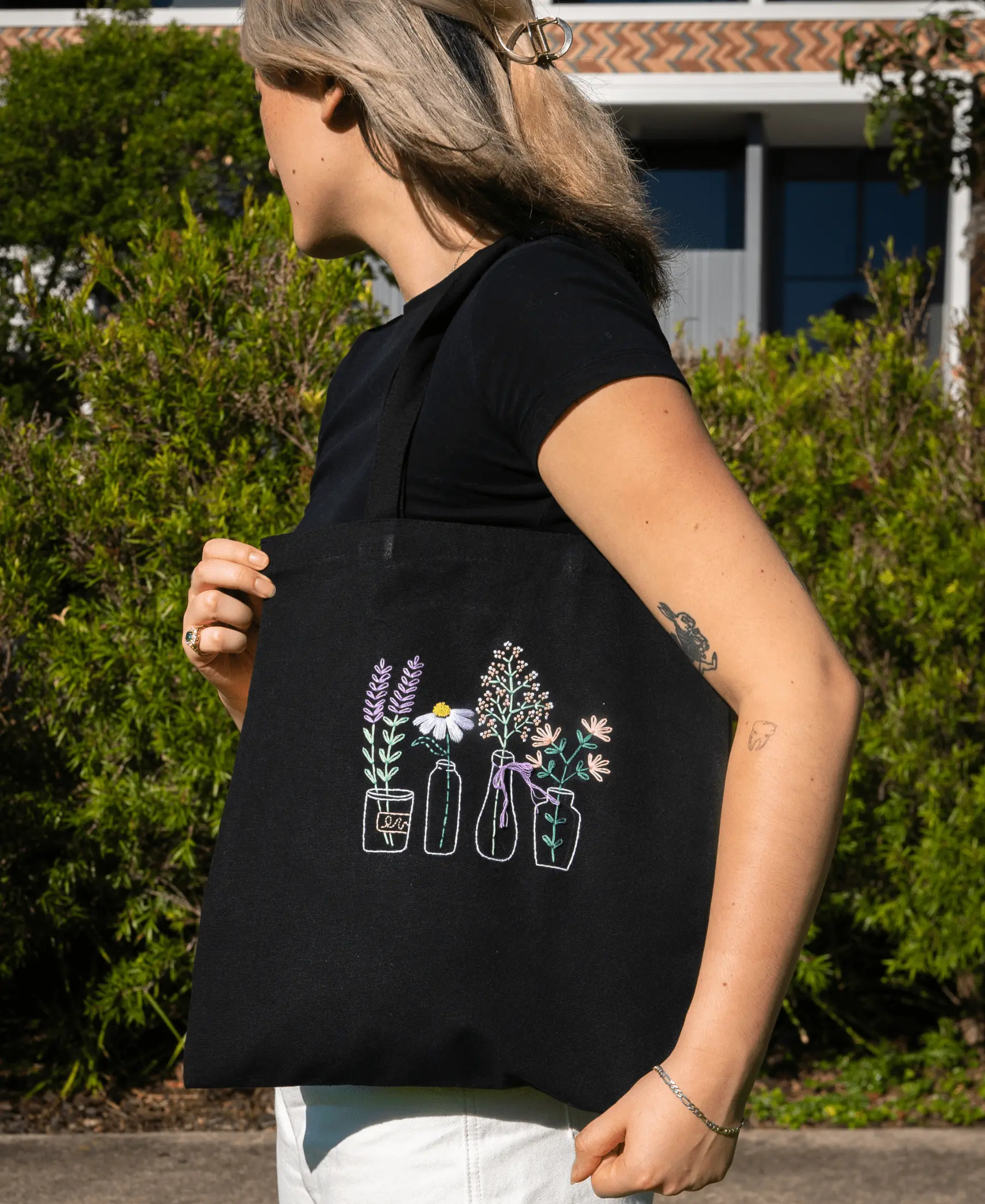GARDEN JARS - Embroidered Tote Bag Kit - Image 5