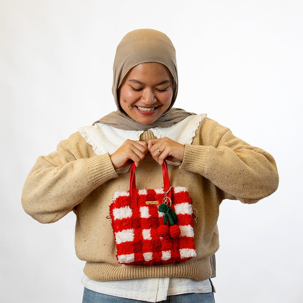 RED GINGHAM - Woven Tote Bag Kit - Image 15