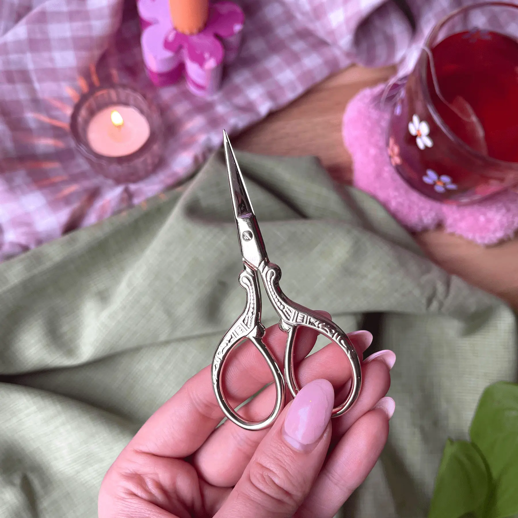 Gold Embroidery Scissors - Image 4
