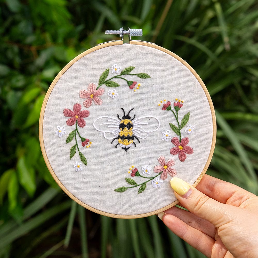 HONEY BEE - Embroidery Kit - Image 2