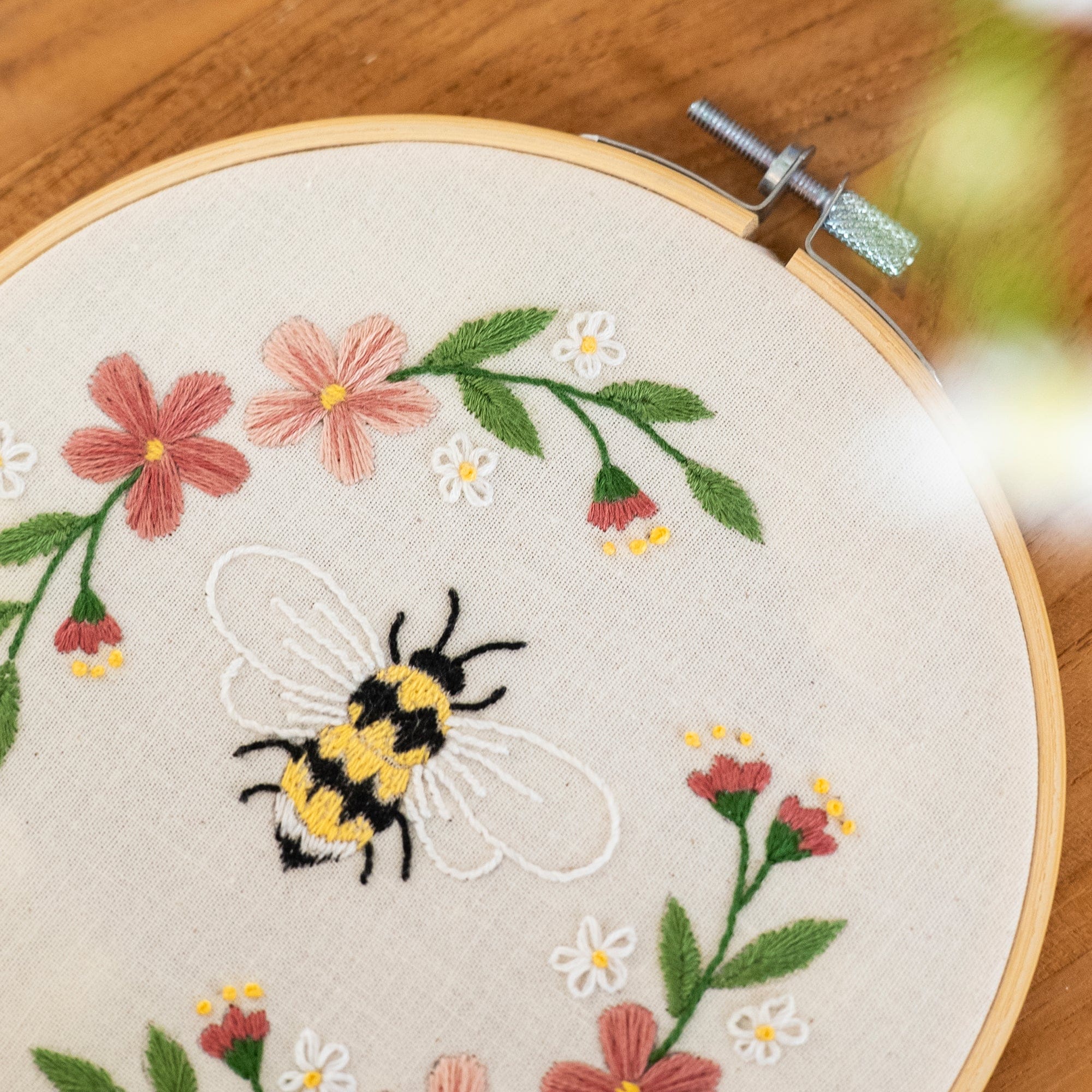 HONEY BEE - Embroidery Kit - Image 3