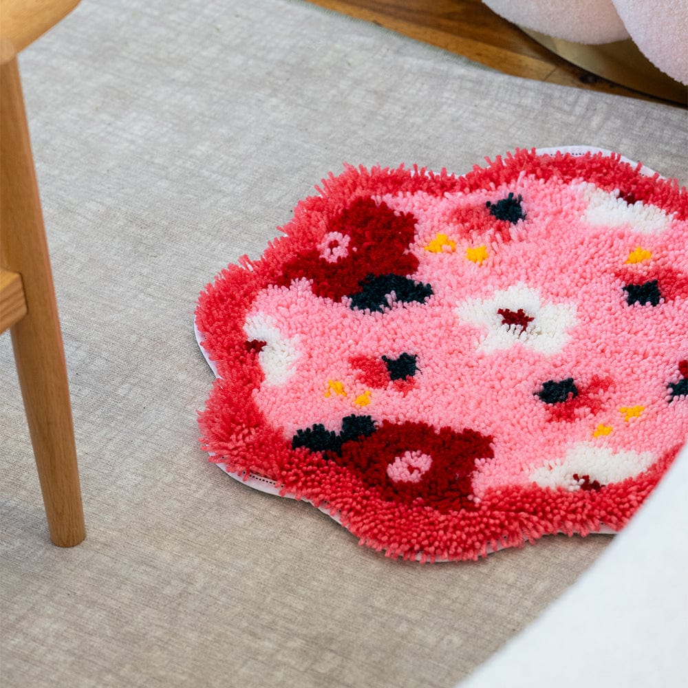 PINK POSIES - Rug Making Kit - Image 5
