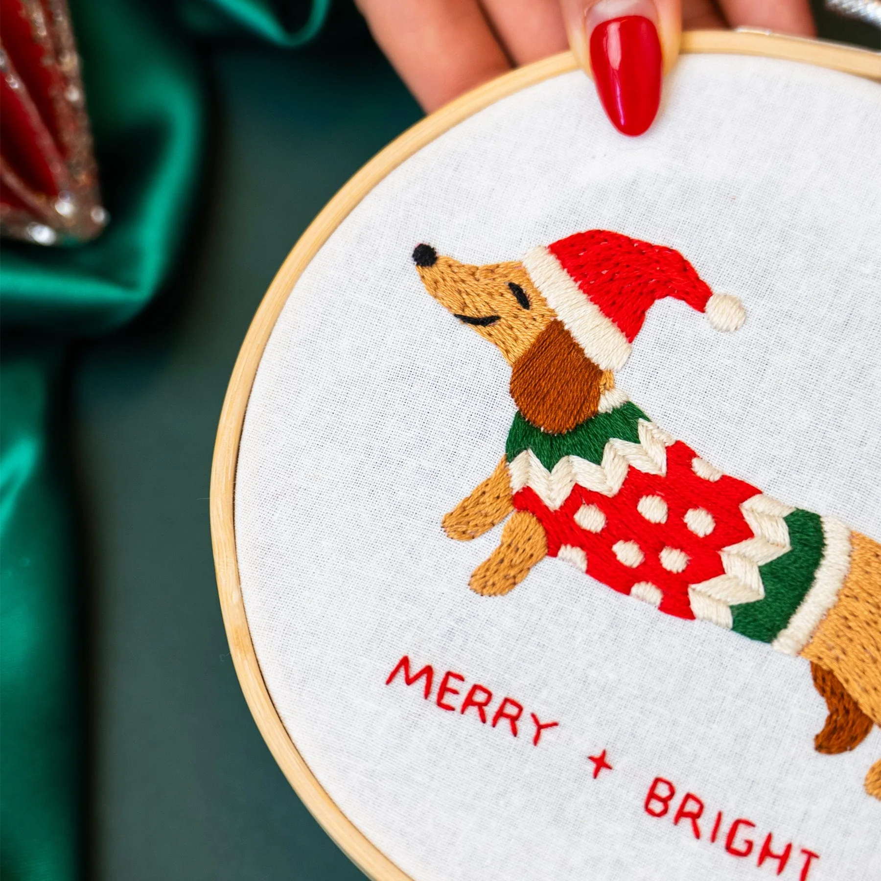 SANTA'S LITTLE HELPER - Christmas Embroidery Kit - Image 12