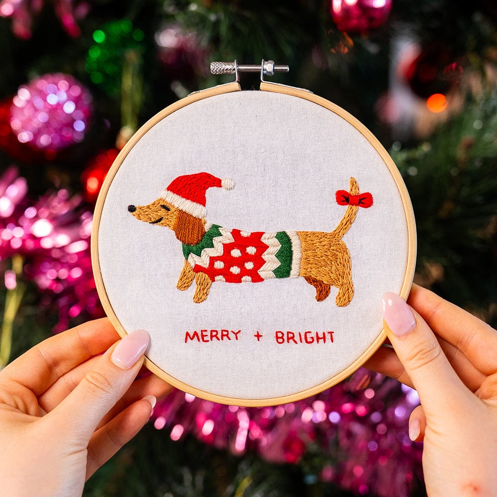 SANTA'S LITTLE HELPER - Christmas Embroidery Kit - Image 9