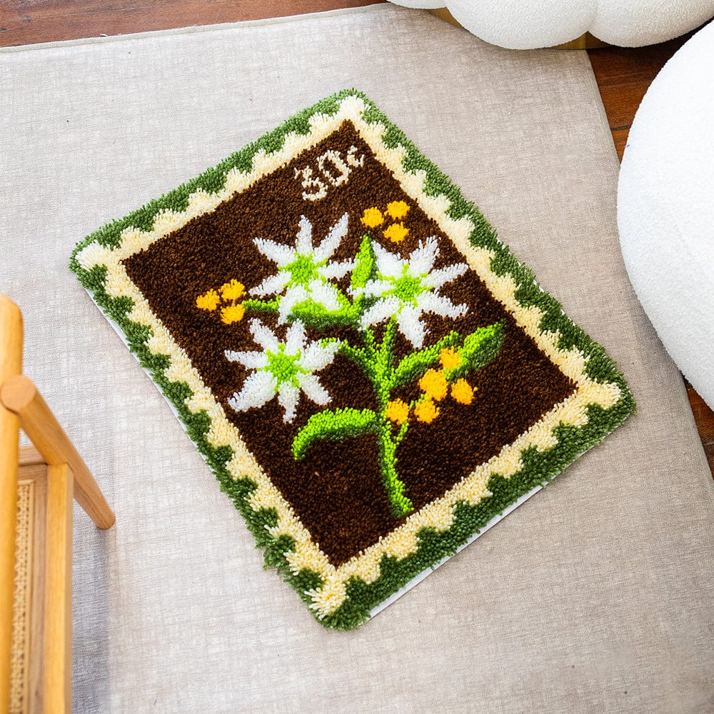 Flannel Flower Stamps - XL Latch Hook Rug Kit - Image 9