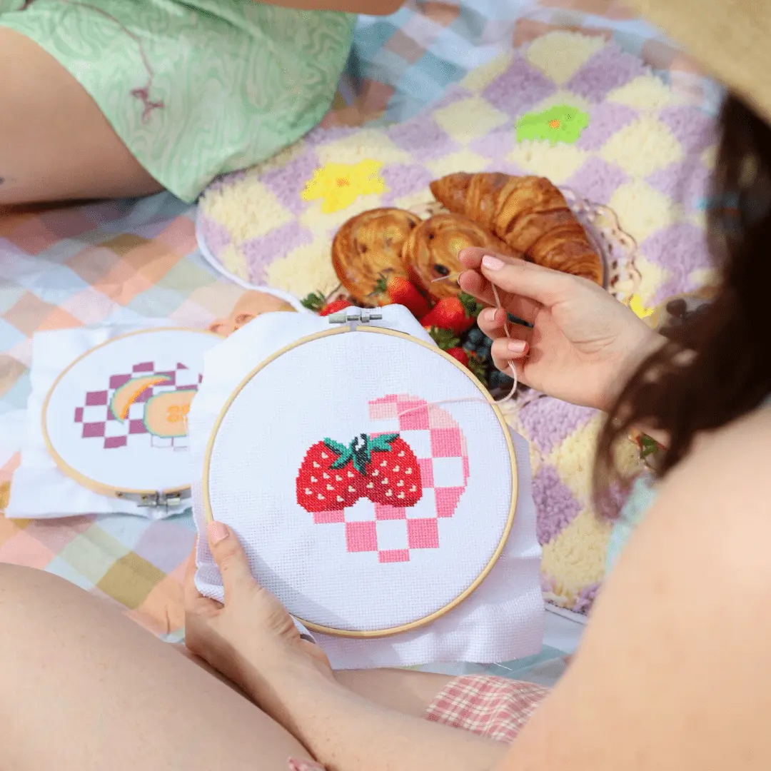 STRAWBERRY SUMMER - Cross Stitch Kit - Image 6