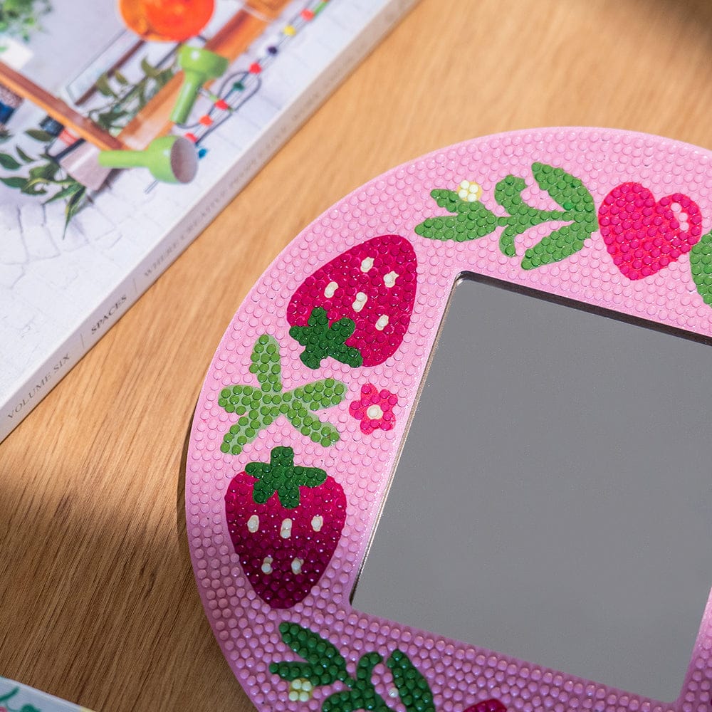 Strawberry Sweetheart - Diamond Painting Mirror Frame Kit - Image 2