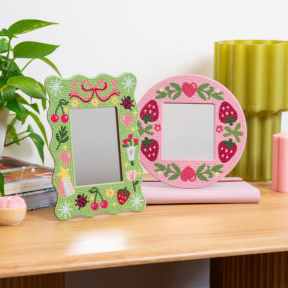 Strawberry Sweetheart - Diamond Painting Mirror Frame Kit - Image 9