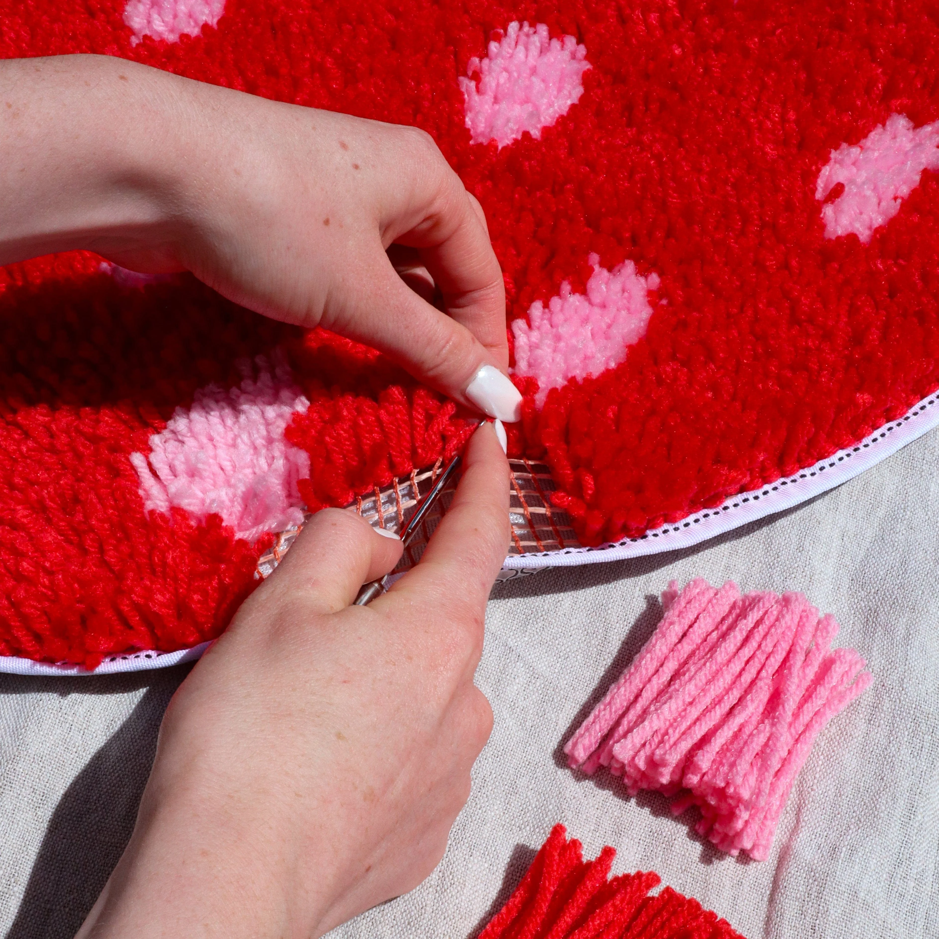 STRAWBERRY DREAMING - Rug Making Kit - Image 7
