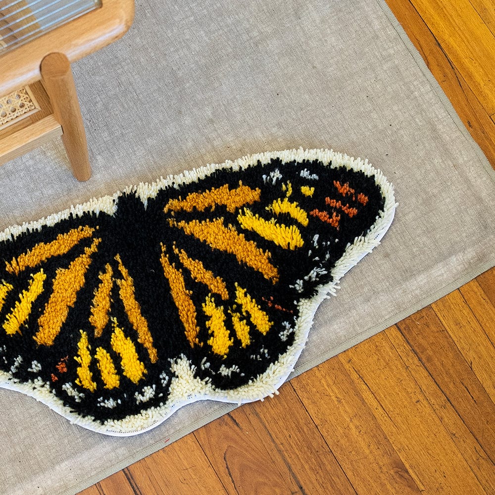 THE BUTTERFLIES - Latch Hook Rug Kit Bundle - Image 14