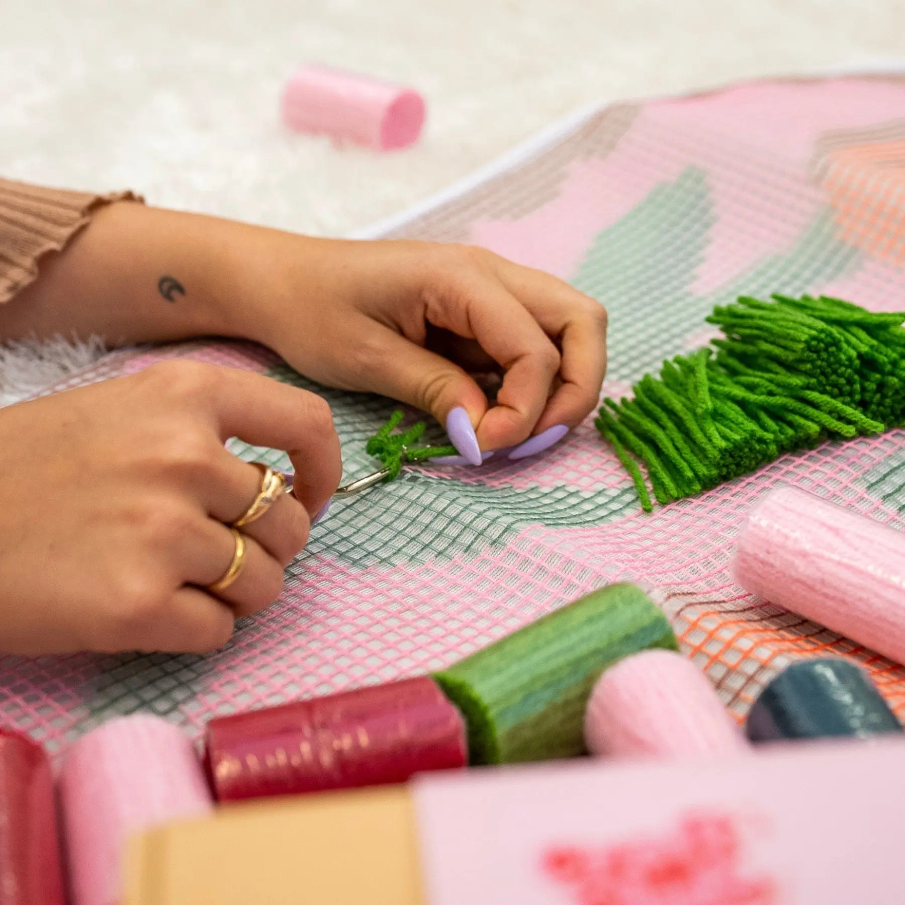 PARIS TULIP FEVER - XL Rug Making Kit - Image 5