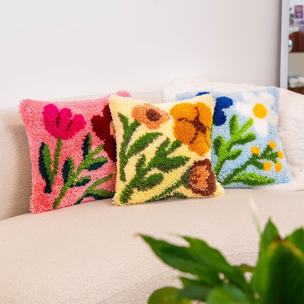 Earthy Wild Blooms - Latch Hook Cushion Kit - Image 13